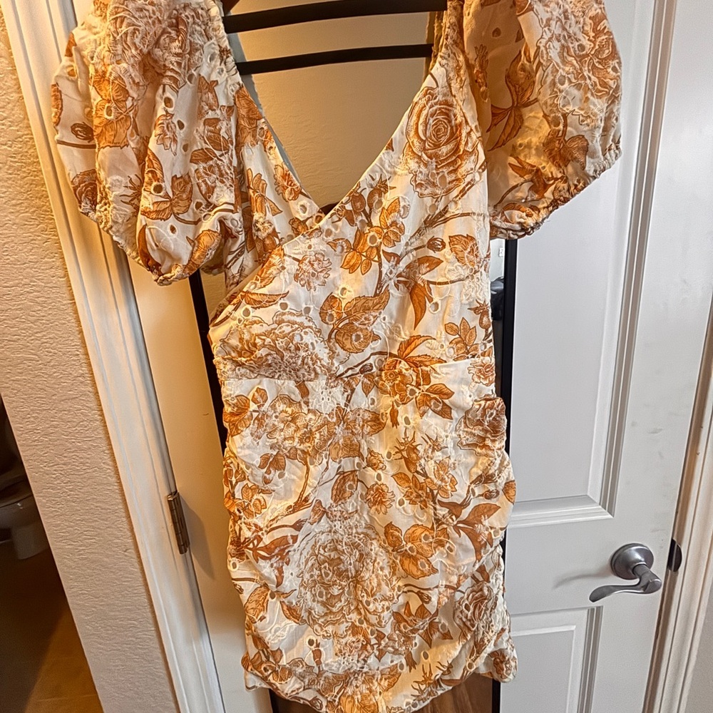 NWT Hello Molly Floral Mini Dress Puff Sleeve Backless XS - Picture 4 of 7